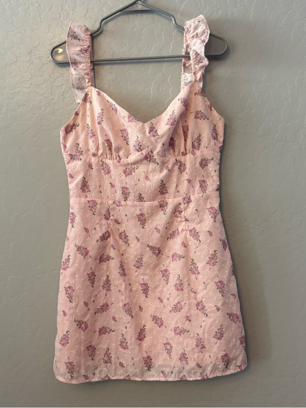 Princess Polly light pink floral eyelet sleeveless ruffle strap sundress size 6